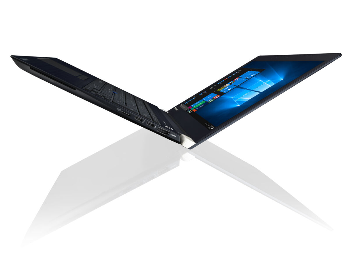 Toshiba Dynabook Portege X30-D Intel® Core™ i7-7600U 8GB 256GB SSD 13.3" Touchscreen Win 11Pro Black 1.05KG - תיק מתנה-מוחדש- שנה אחריות – תמונה 5